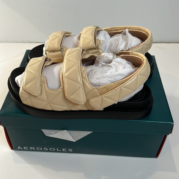 Aerosoles Lamirca Sandals 7M - Picture 3 of 4